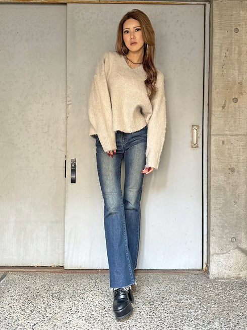 Vネックロングシャギーニットトップス